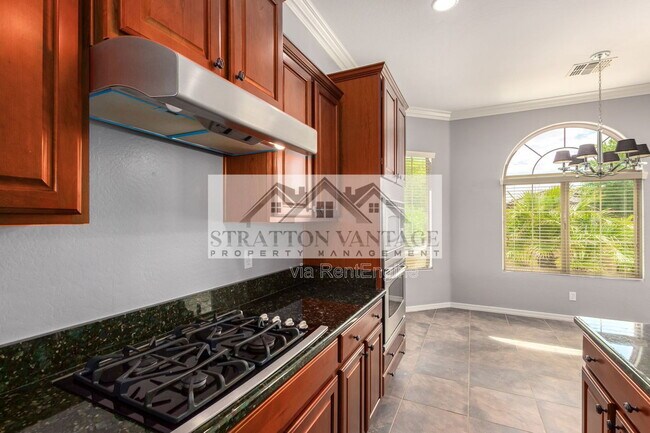 Building Photo - 7150 W Heritage Way