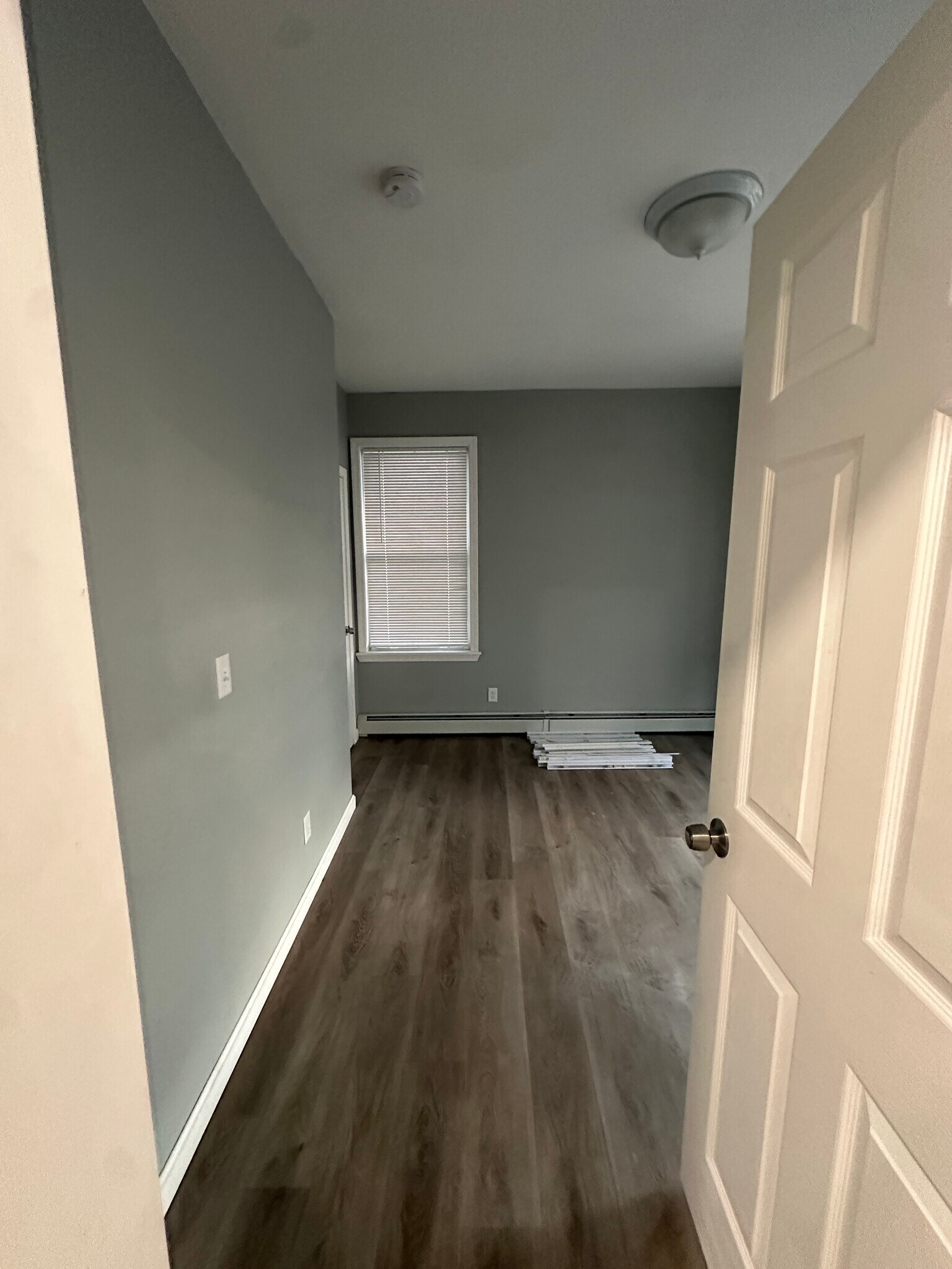 Building Photo - 406 Cahill St