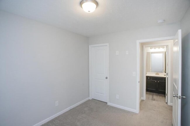 Building Photo - 429 Rick Mccormick Dr