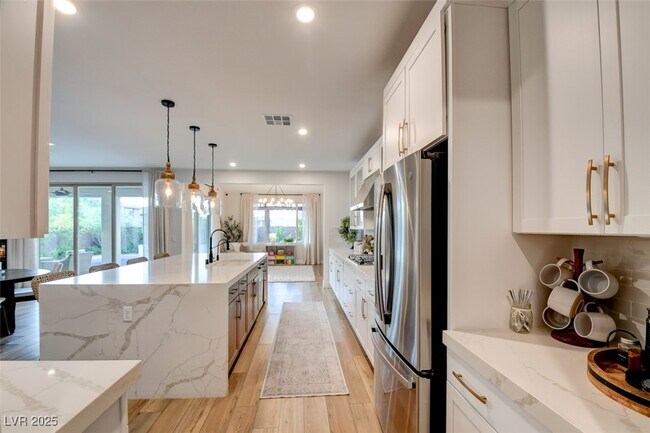 Building Photo - 9702 Starlight Ridge Ave