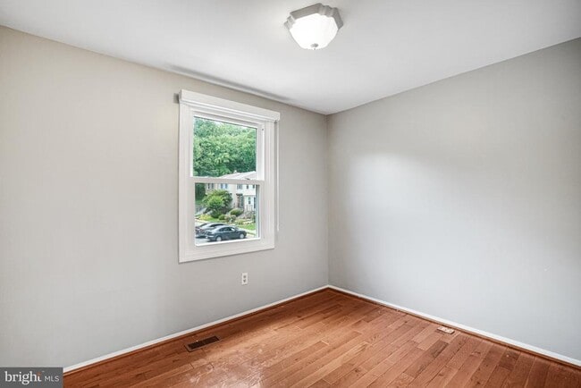 Building Photo - 5376 Harbor Ct Dr