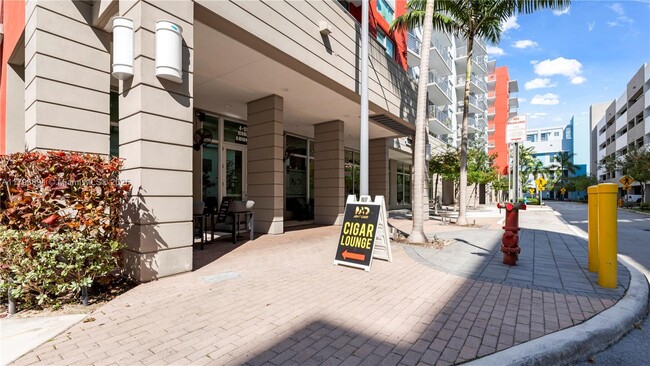 Building Photo - 7661 NW 107th Ave