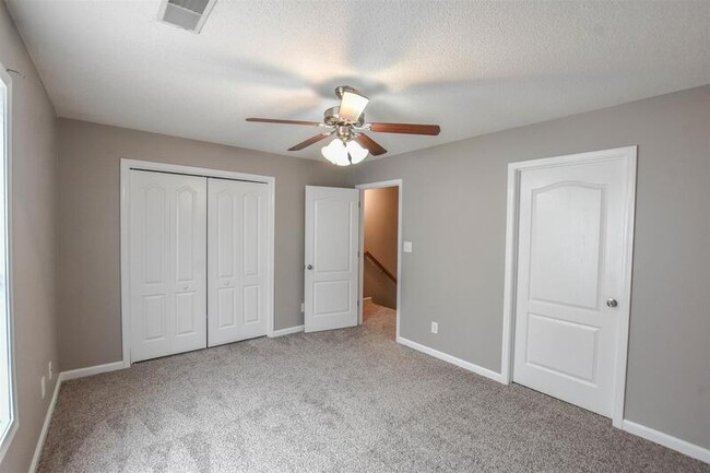 Building Photo - 513 Patriot Park Ct