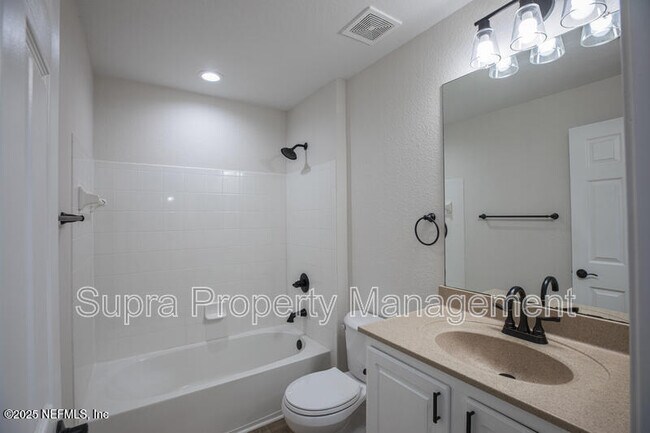 Building Photo - 10075 Gate Pkwy