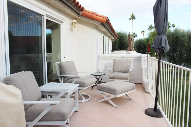 Building Photo - 660 Vista Lago Cir N