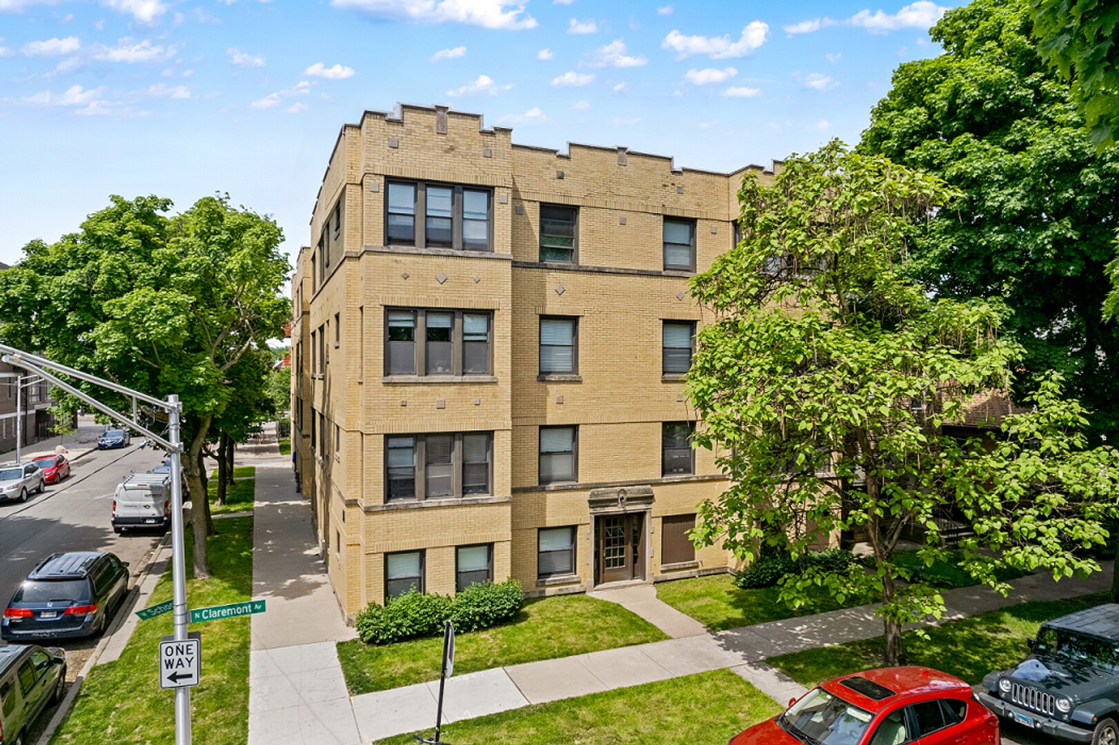 Building Photo - 2342 W School St