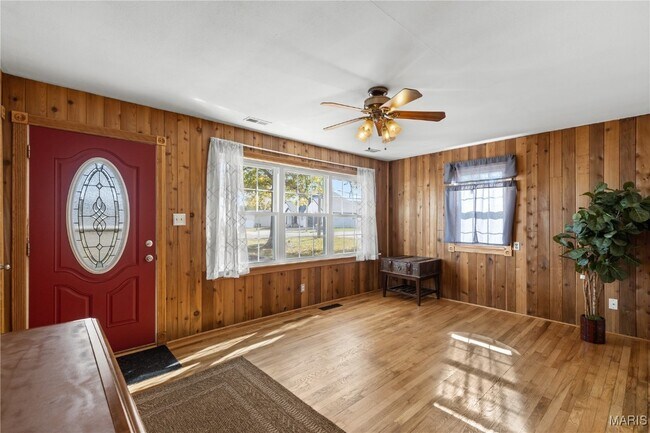 Building Photo - 6195 Cedar Springs Rd