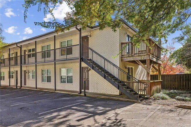 Primary Photo - 48 Peachtree Ave NE