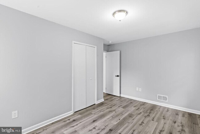 Building Photo - 2060 Red Spruce Ct