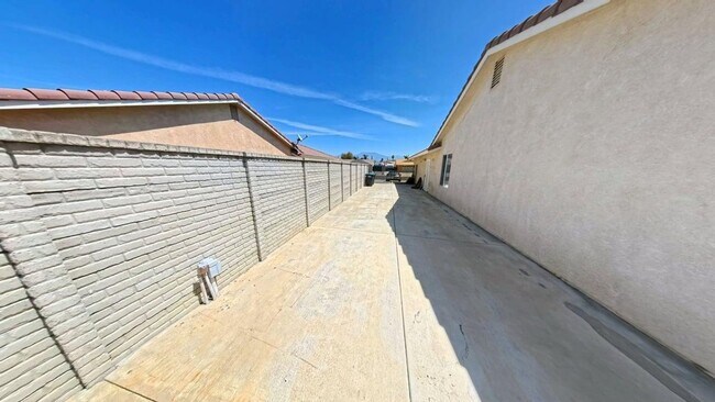 Building Photo - 1245 Millie Dr