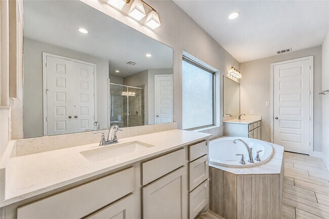 Building Photo - 2138 Taylor Marie Trl