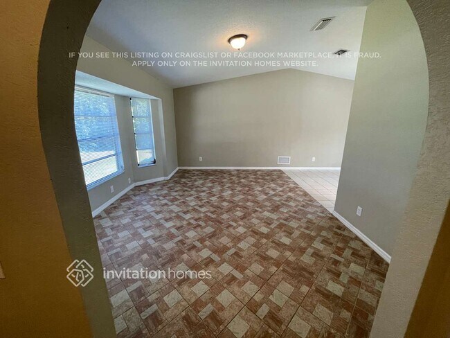 Building Photo - 1475 Paxton Terrace