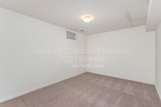 Building Photo - 9780 Lorraine Carol Way