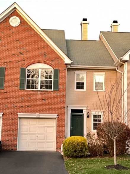 Primary Photo - 22 Constitution Way