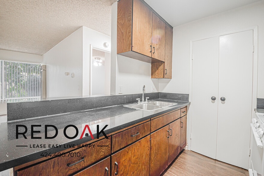 Building Photo - 5107 Passons Blvd