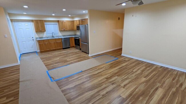 Building Photo - 7251 Rimwood St