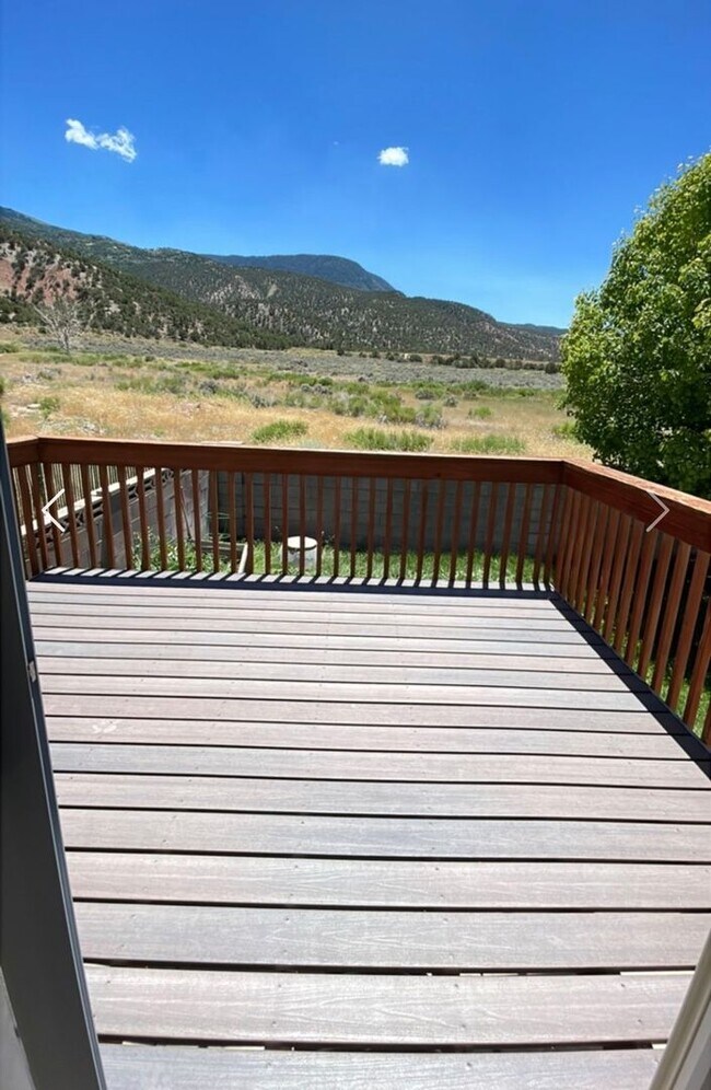 Building Photo - 206 E 820 S