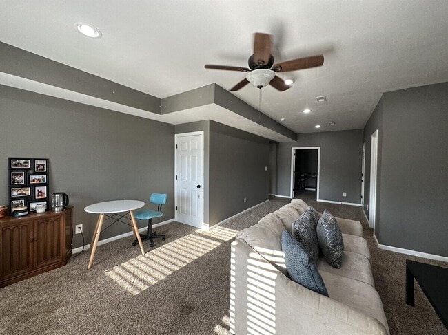 Building Photo - 154 Mallard Ln