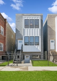 Building Photo - Modern and Luxurious 3b/2b Apartment in Humboldt Park