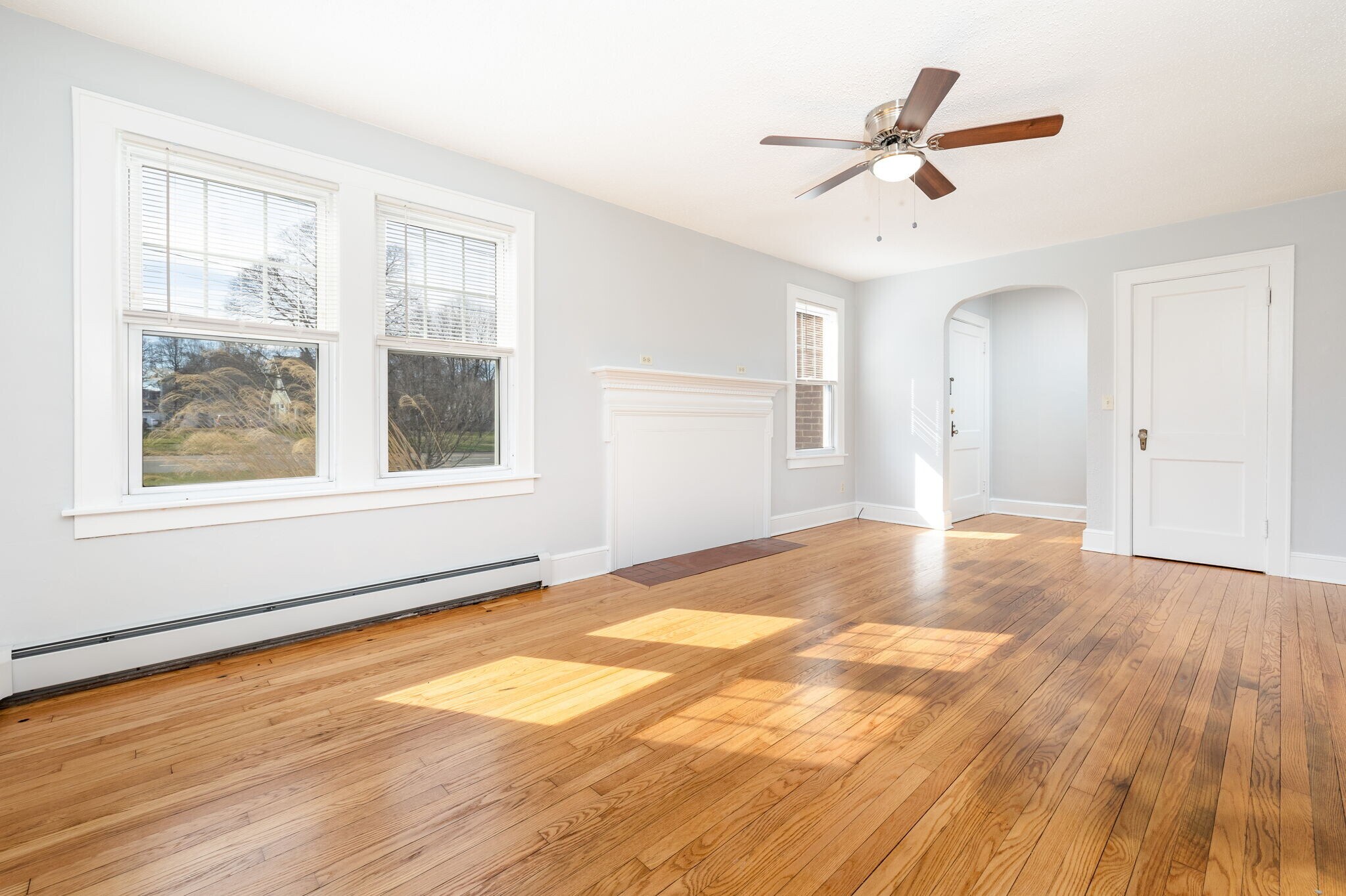 Building Photo - 971 Enfield St