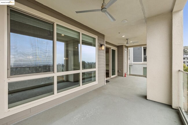 Building Photo - 6733 Skyview Dr