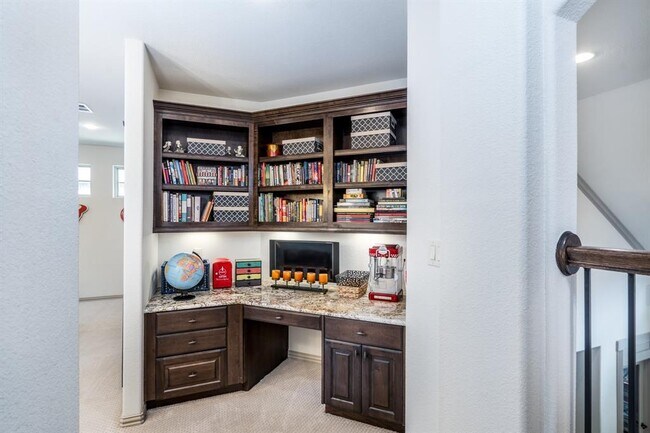 Building Photo - 18815 Ellis Bend Dr