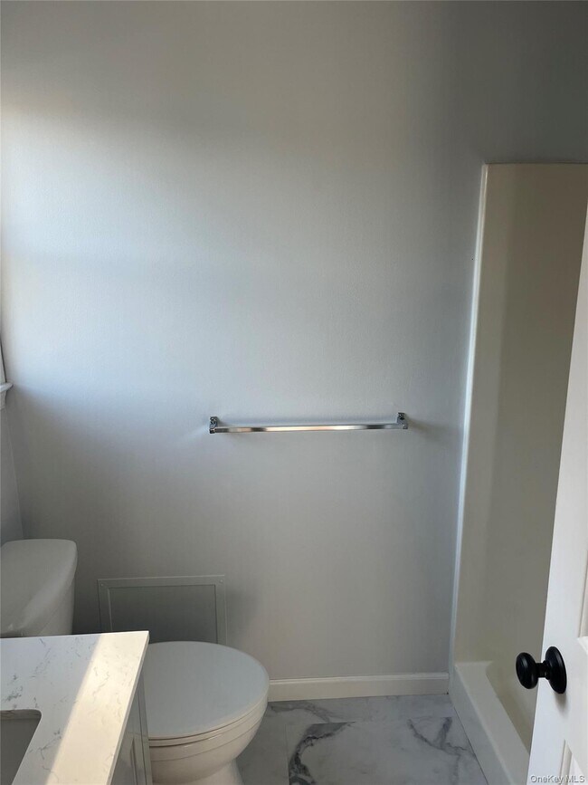 Building Photo - 6-8 Marion Ave