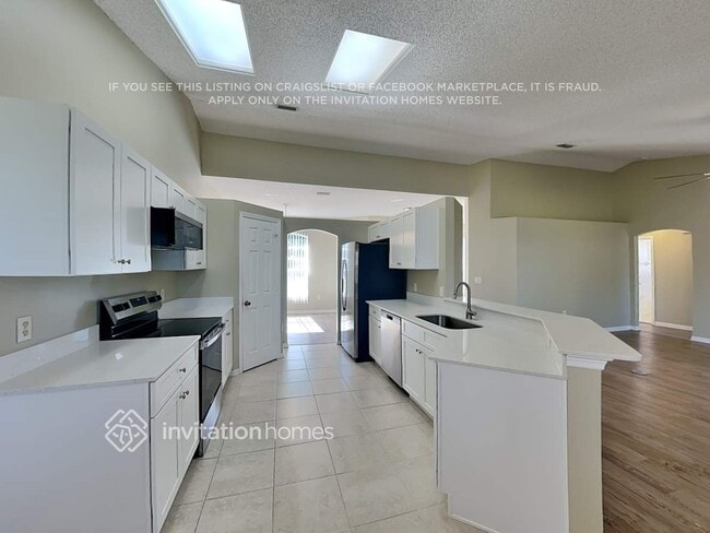 Building Photo - 4370 Camberly St