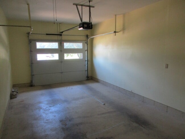 Building Photo - Covered Parking for 3 vehicles!