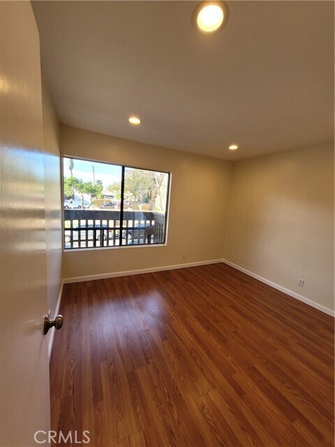 Building Photo - 4110 Elm Ave