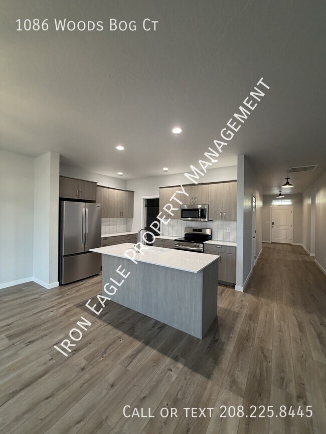 Building Photo - 1086 Woods Bog Ct