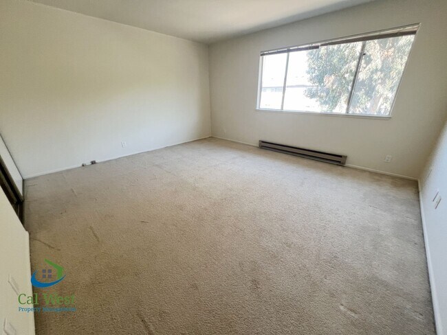 Building Photo - 2212 Almaden Rd