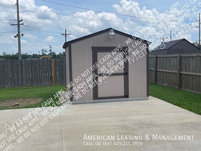 Building Photo - 2680 St Helena St