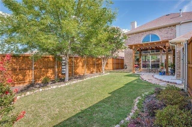 Building Photo - 3594 Lincoln Dr