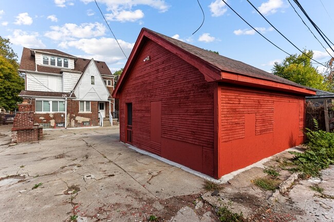 Building Photo - 4357 Fullerton Ave