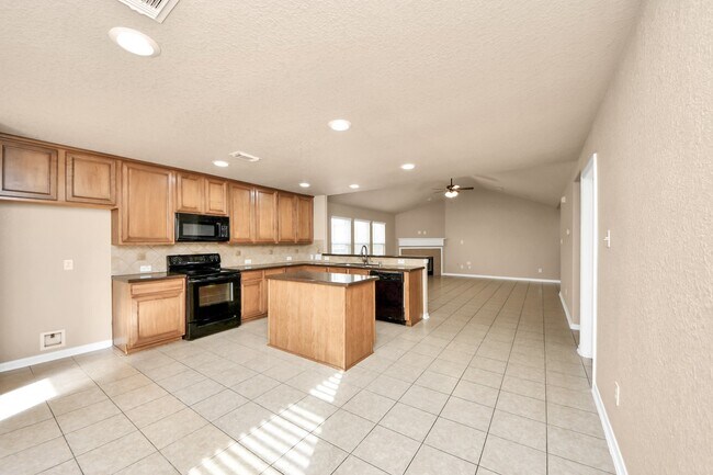 Building Photo - 3122 Pathfinders Pass