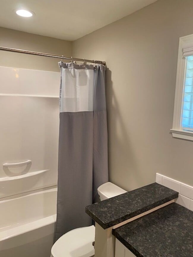 Building Photo - 415-419 SIXTH