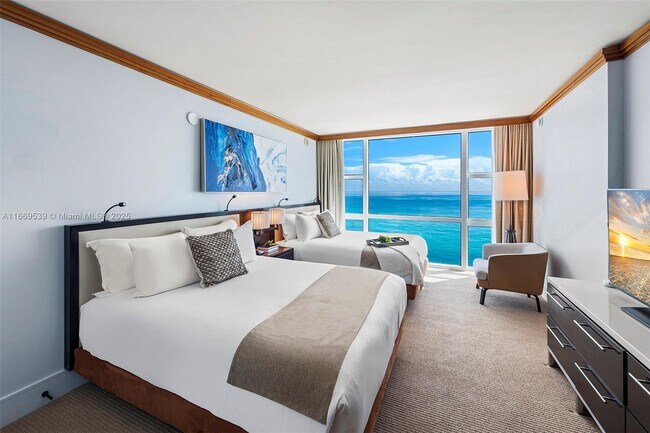 Building Photo - 6801 Collins Ave