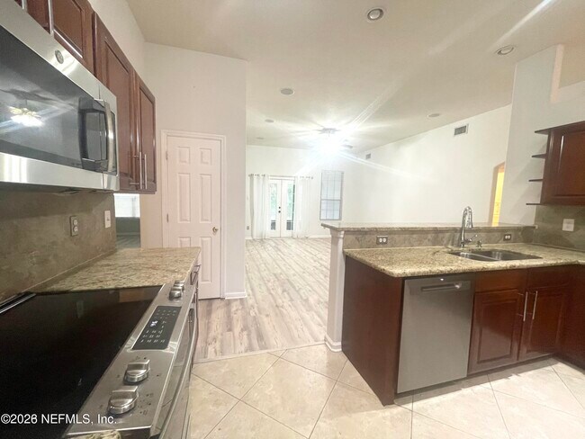 Building Photo - 1200 Stonehedge Trail Ln