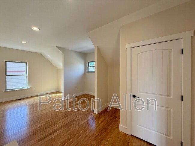 Building Photo - 12 Conscious Way