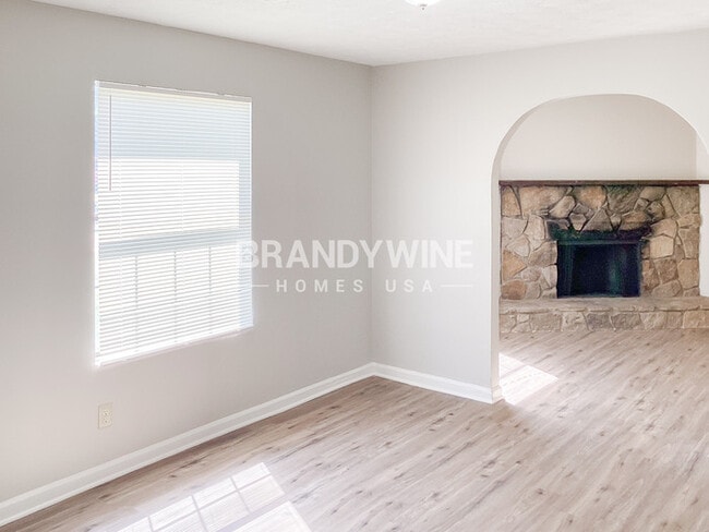 Building Photo - 2119 Blue Creek Ct