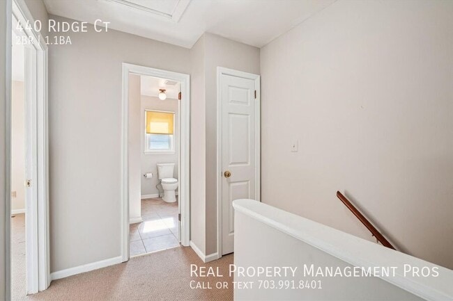 Building Photo - 440 Ridge Ct