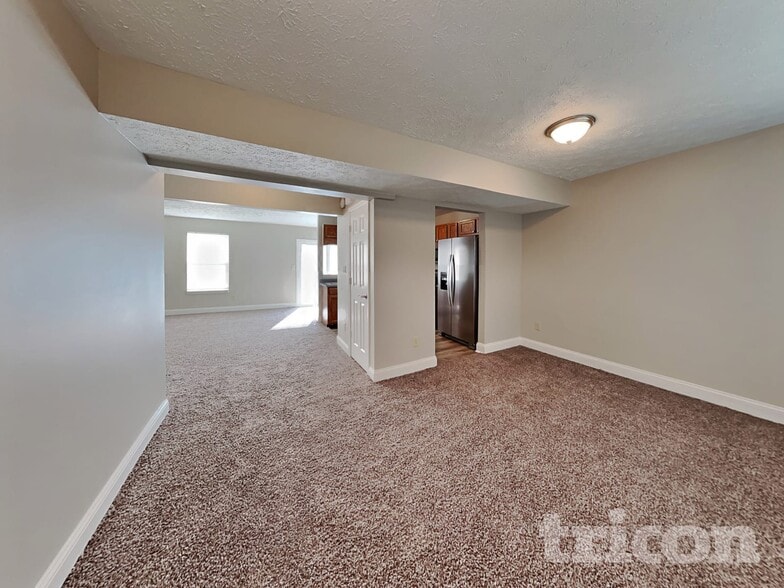 Building Photo - 277 N Odell St