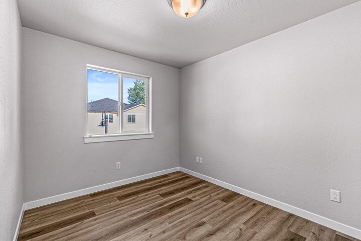 Building Photo - 1127 Annalise St