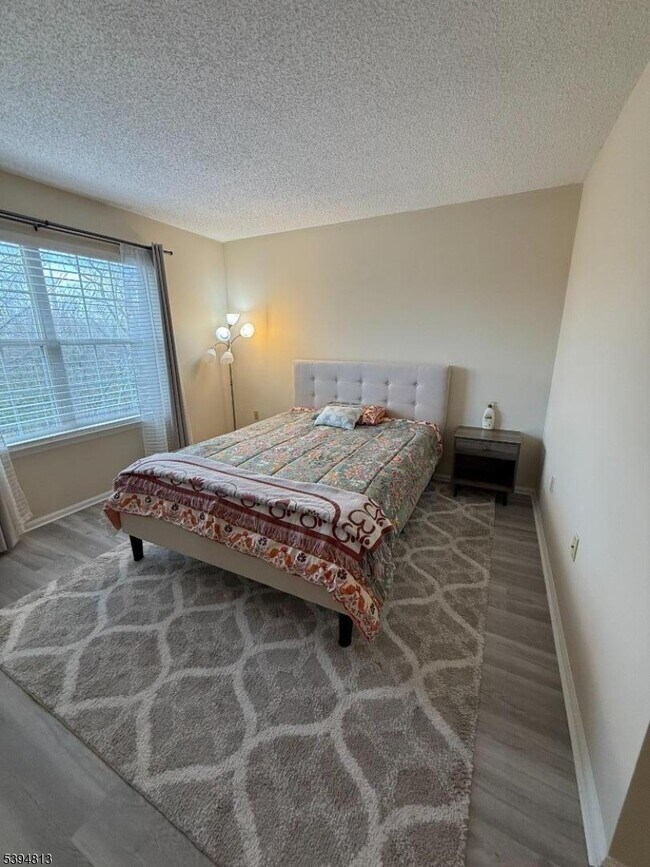 Building Photo - 1902 Bayley Ct