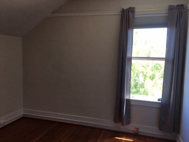 Left Bedroom - 261 Anderson St