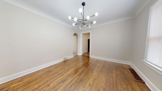 Building Photo - 113 Osceola Dr