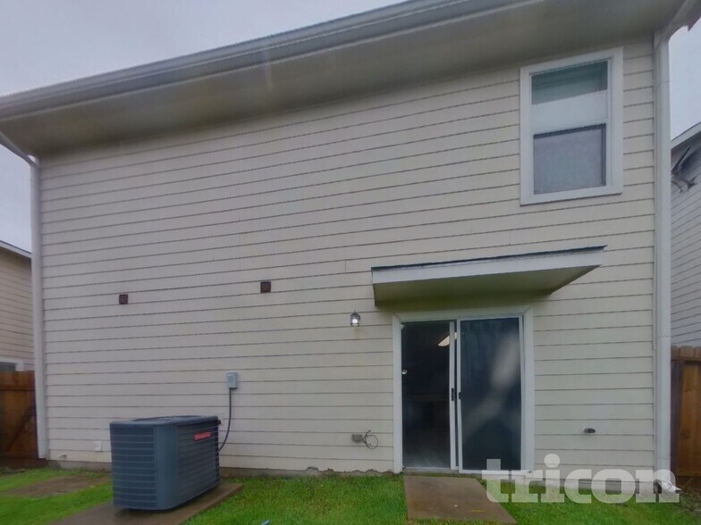 Building Photo - 7822 Galleon Field Ln