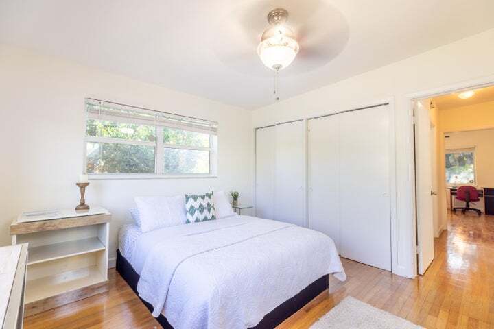 Building Photo - 3117 Fernwood Dr