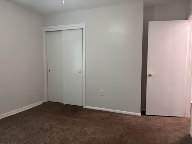 Building Photo - 3764 Camilla Dr